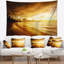 Paysage marin sur une plage des Caraïbes fascinante avec une tapisserie jaune-28509169