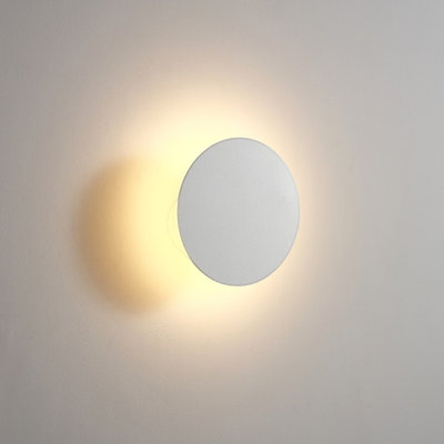 UltraBeam 6 Watt LED Round Bathroom Wall Light - IP65 Rated 