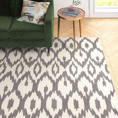 Tapis gris doux / blanc