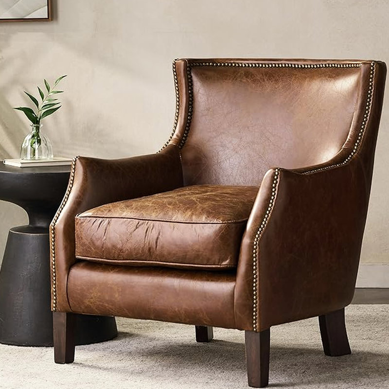 Fauteuil en cuir confortable avec accoudoirs confortables en cuir brun