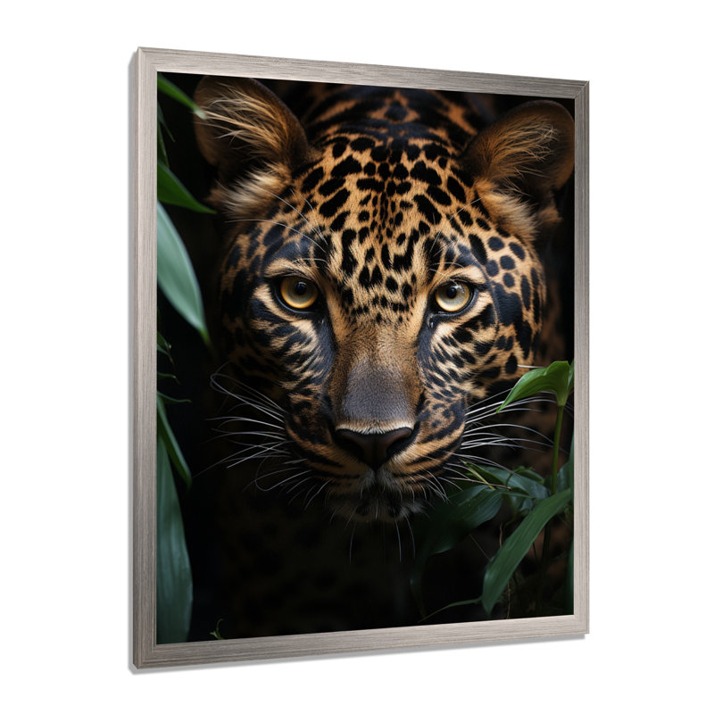 «Leopard Silent Stalk I», art sur toile léopard, H 20 po x l 12 po x P 1 po, Cadre simple argenté