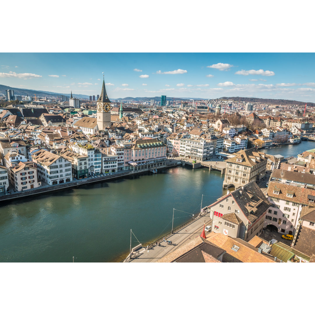 Zürich in der Schweiz von Pocholocalapre - Wrapped Canvas Photograph