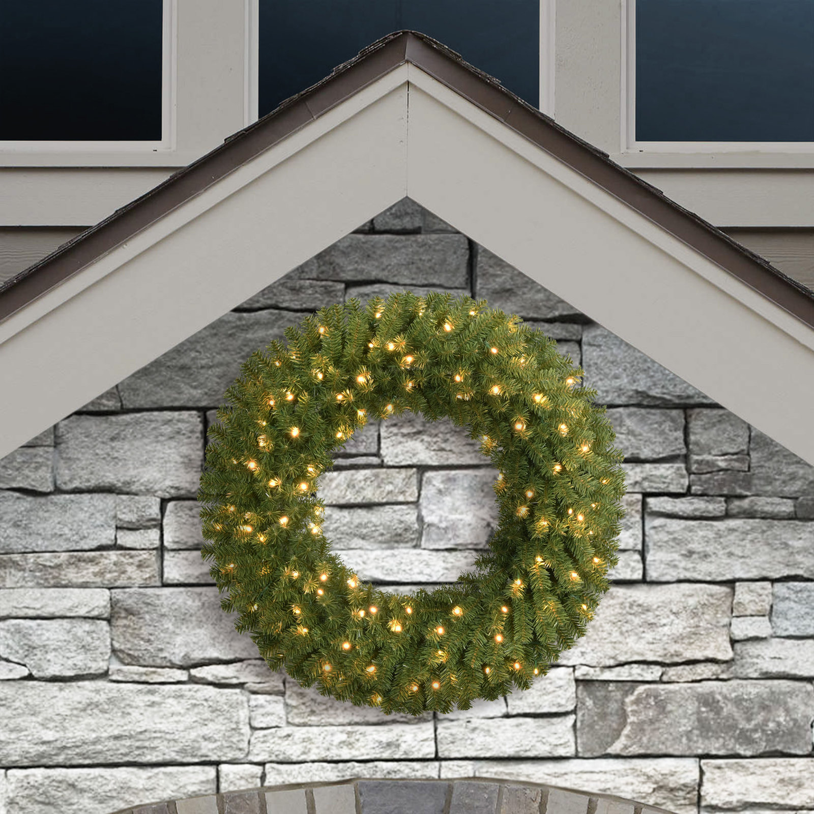 Pre-Lit Spruce Christmas Wreath, 36" H x 6" W