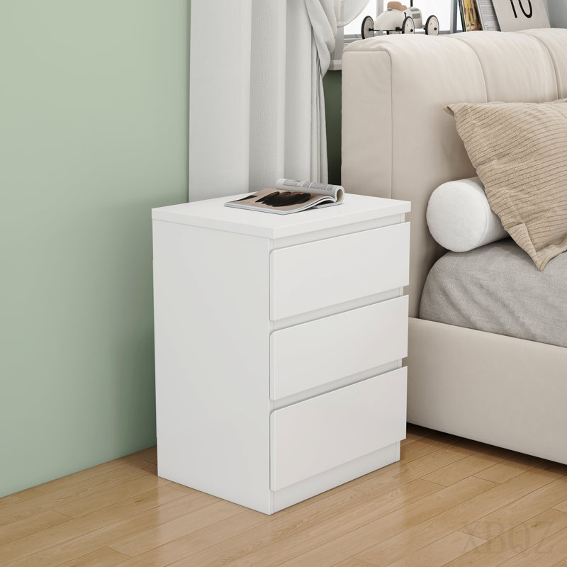 Table de chevet blanche 19,7 pouces avec 3 tiroirs, table d'appoint avec poignées sans poignée, plateau supérieur épaissi, petite table de chevet avec 3 tiroirs pour la chambre à coucher et le salon