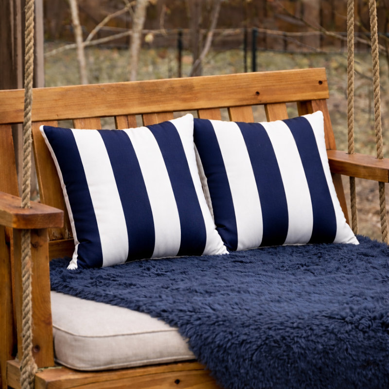 Housses de coussin d'intérieur / d'extérieur carrées l 18 po x L 18 po, Blue/White Striped