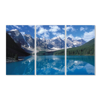 «Canadian Lake and Mountain Landscape», photographie