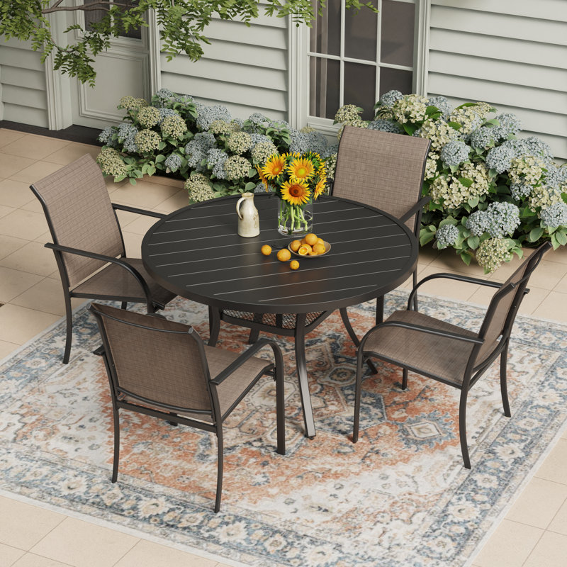 4 - Person 47.2" Round Outdoor Dining Set, Black/Light Brown
