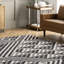 Tapis noir lavable à la machine-107939249