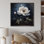 Lune argent foncé foncé fleur blanche