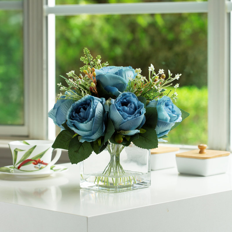 Arrangement de pivoines dans un vase, Bleu
