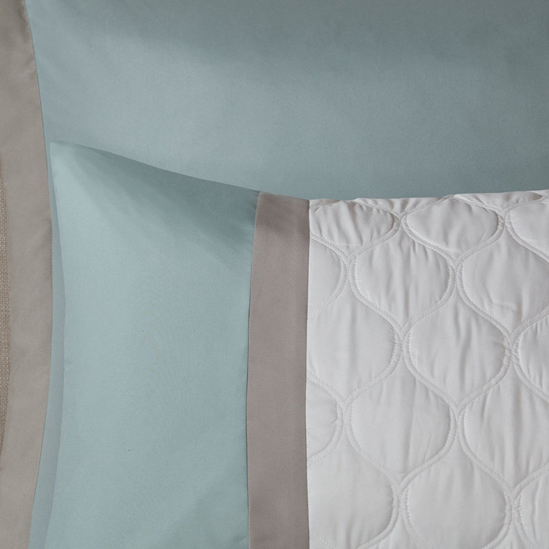 Luxurious King Bedding Sets Seafoam Polyester, Elegant Quilt Design For Home