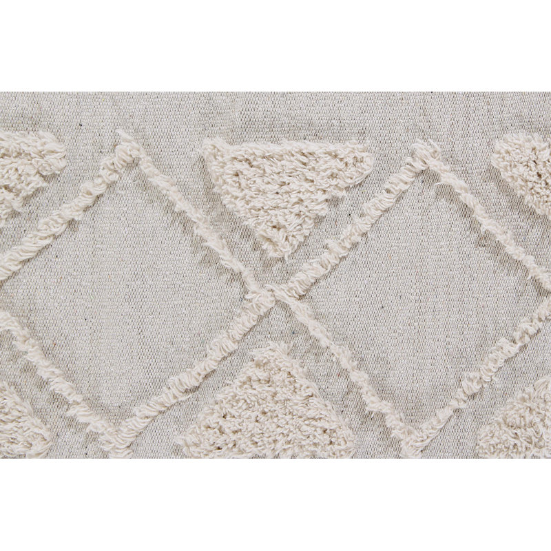 Cotton Geometric Area Rug in Light Gray/Beige, Rectangle 6'7" x 10'