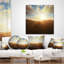 Coussin lombaire à montagnes imprimées de soleil sur gloomy