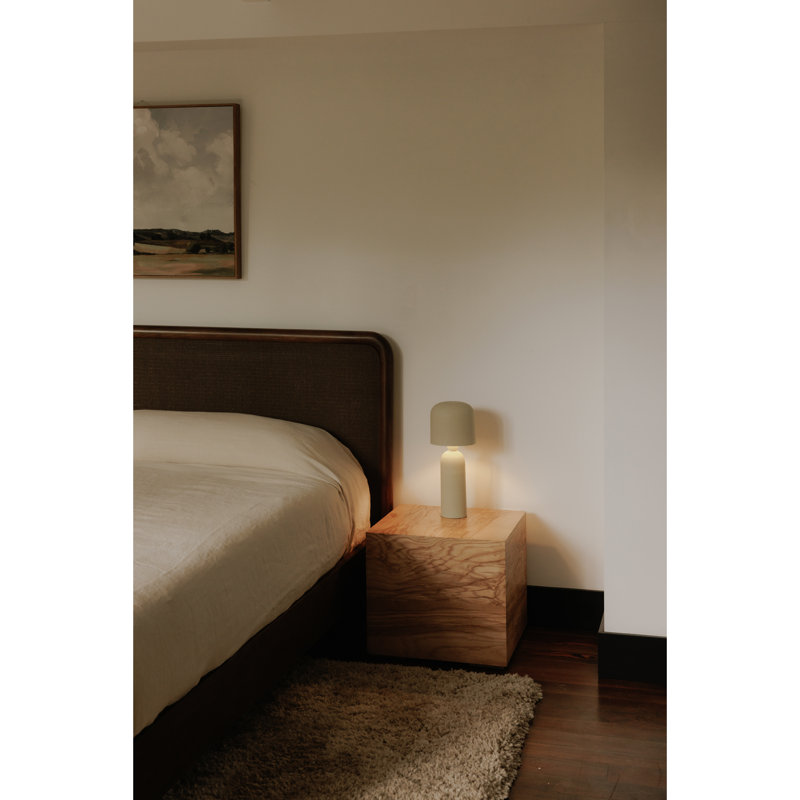 Echo Table Lamp, Cream