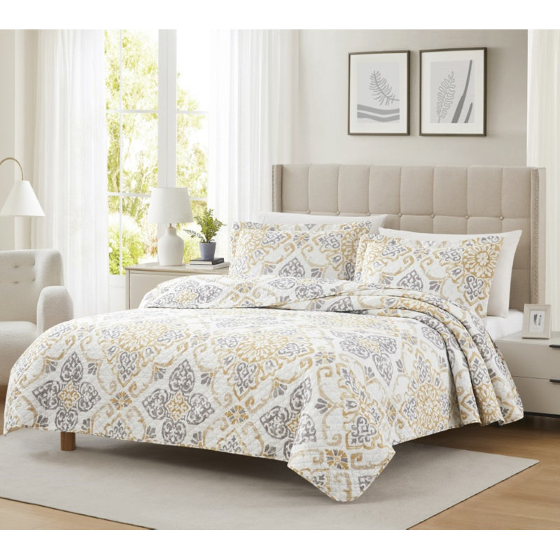 Mayfair Set, King Quilt + 2 King Shams