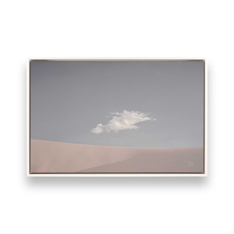 Sands of Solace, reproduction sur toile, Cadre flottant blanc opaque, H 20,75 po x l 30,75 po x P 1,75 po
