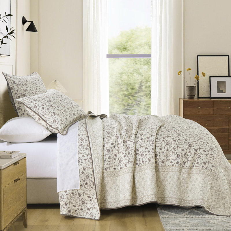 Cotton Quilted Toile Quilt, King Quilt + 2 King Shams, Golden Yellow