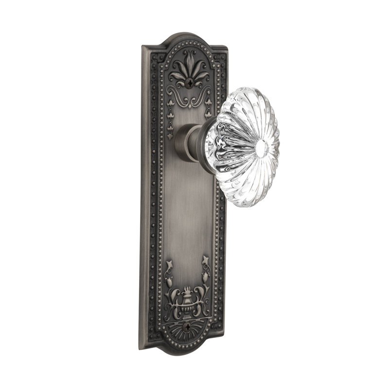 Plaque Meadows avec bouton de porte ovale en cristal cannelé, Étain antique, 2 3/4 po