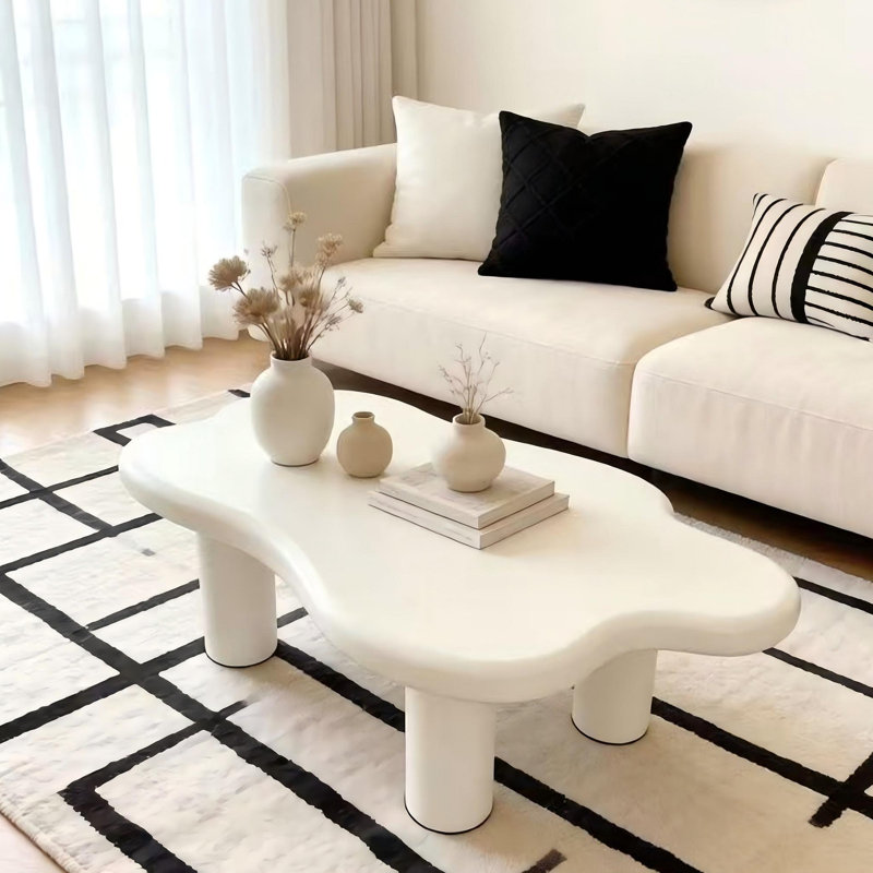 Table basse en bois avec 4 pieds ronds, petite table basse mignonne et table centrale irrégulière, White