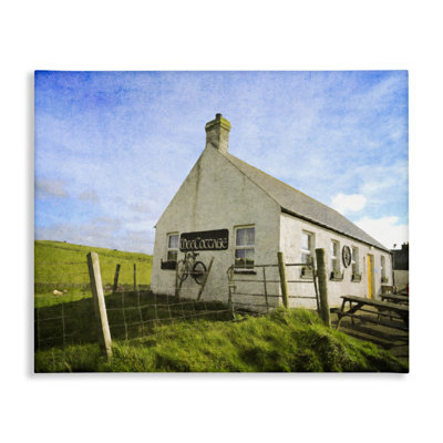 Art mural sur toile Wee Cottage Countryside par Graffi *ee Studios