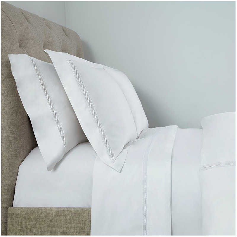 Doric Duvet Cover, California King Duvet Cover, White/Burgundy