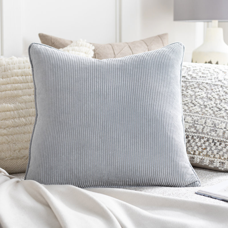 Housse et insert de coussin en coton Saraphine, Gris clair, 20 po X 20 po, Polyester / Bourre en polyester
