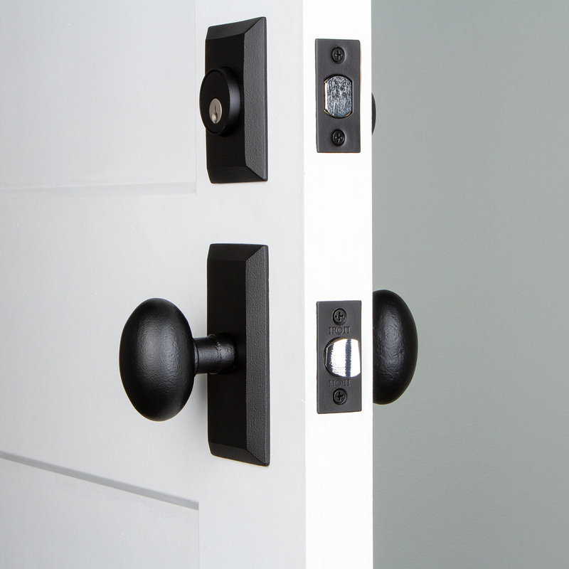 Ageless Iron Vale Plate Entry Set with Single Cylinder Deadbolt and Aeg Knob, 2.375
