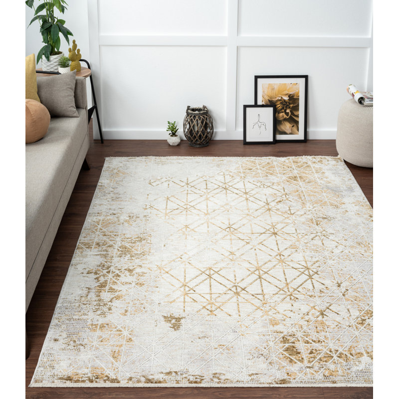 Gerolyn Indoor Rug, Rectangle 5' x 7'7"