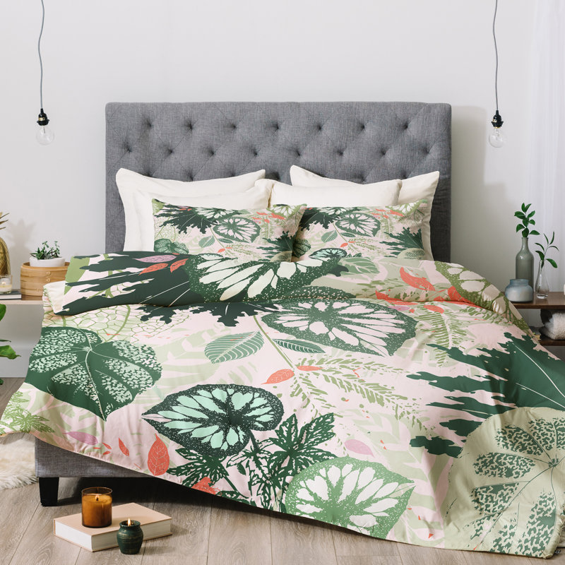 Polyester Floral Comforter, King Comforter + 2 King Pillowcases
