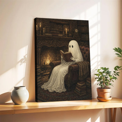 Tableau vintage représentant un fantôme lisant un livre près du foyer, entouré de vieux livres empilés. Décoration murale sur toile pour l'Halloween, idéale pour un bureau.