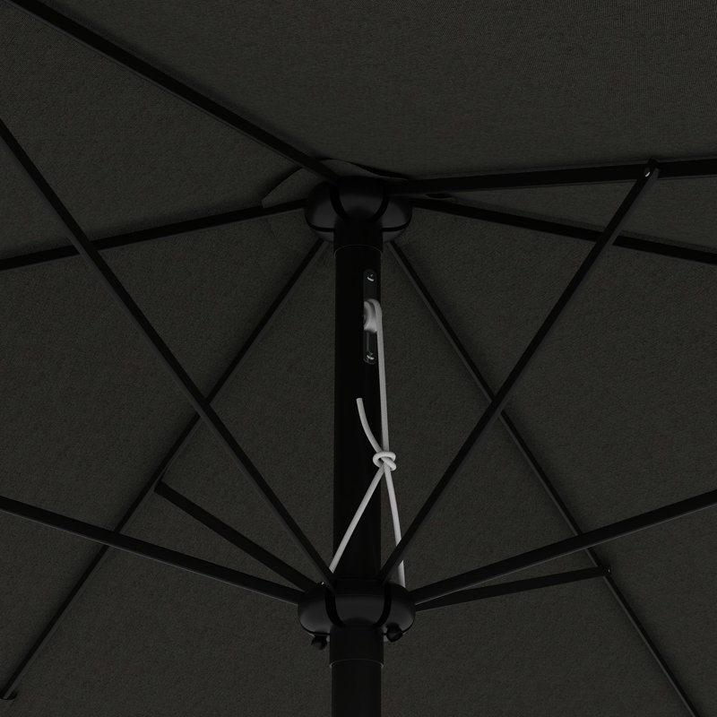 Parasol rectangulaire gris foncé de 6,5 pi x 10 pi. Auvent de table généreux pour l'extérieur. Protégé. Manivelle facile à utiliser et inclinaison réglable. Évent pour une organisation stable