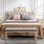 Banc de lit en lin touffeté rétro, avec pieds en bois sculpté vieilli, pour vestibule, salon, gris-129944418-129944422-129944425