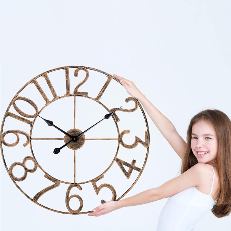 Nesya Metal Wall Clock