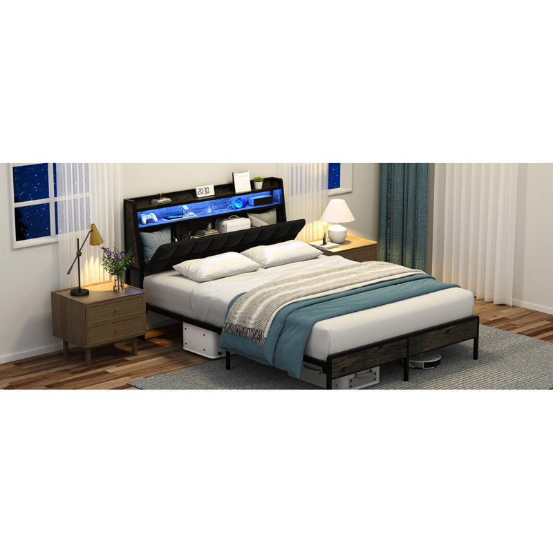 Cadre de lit double moderne avec tablettes de tête de lit ergonomiques, éclairage à DEL pour une chambre personnalisée, ports de chargement et rangement inférieur. Cadre en métal, ambiance de revêtement en lin