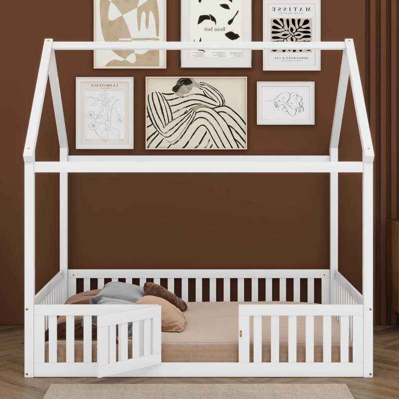 Full Size Wood House Bed with Fence, White
