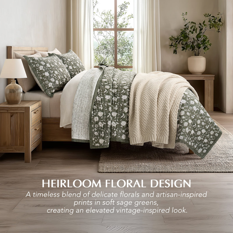 100% Cotton Patchwork Quilt Set, Queen Quilt + 2 Standard Shams, Sage Green Floral