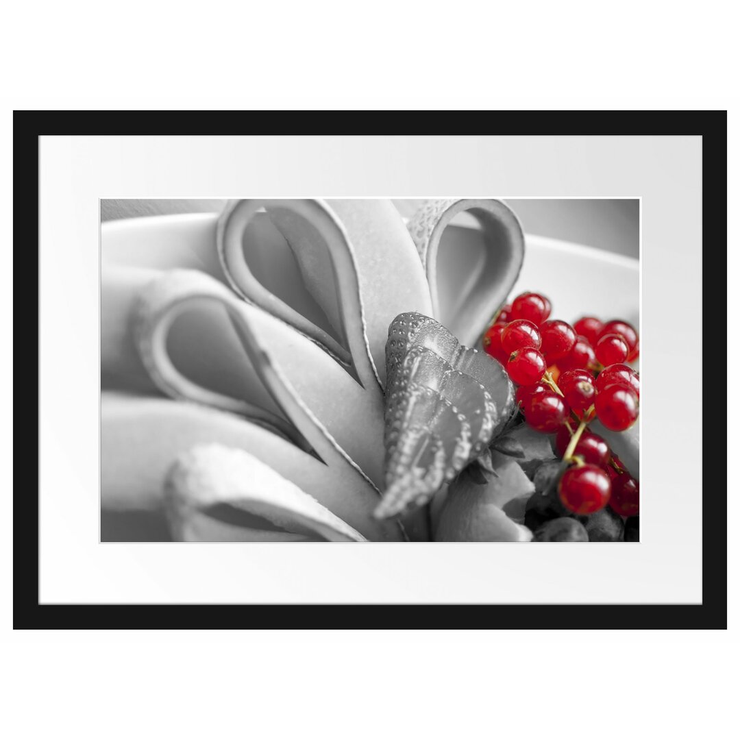 Gerahmtes Poster Bunte frische Obstschale