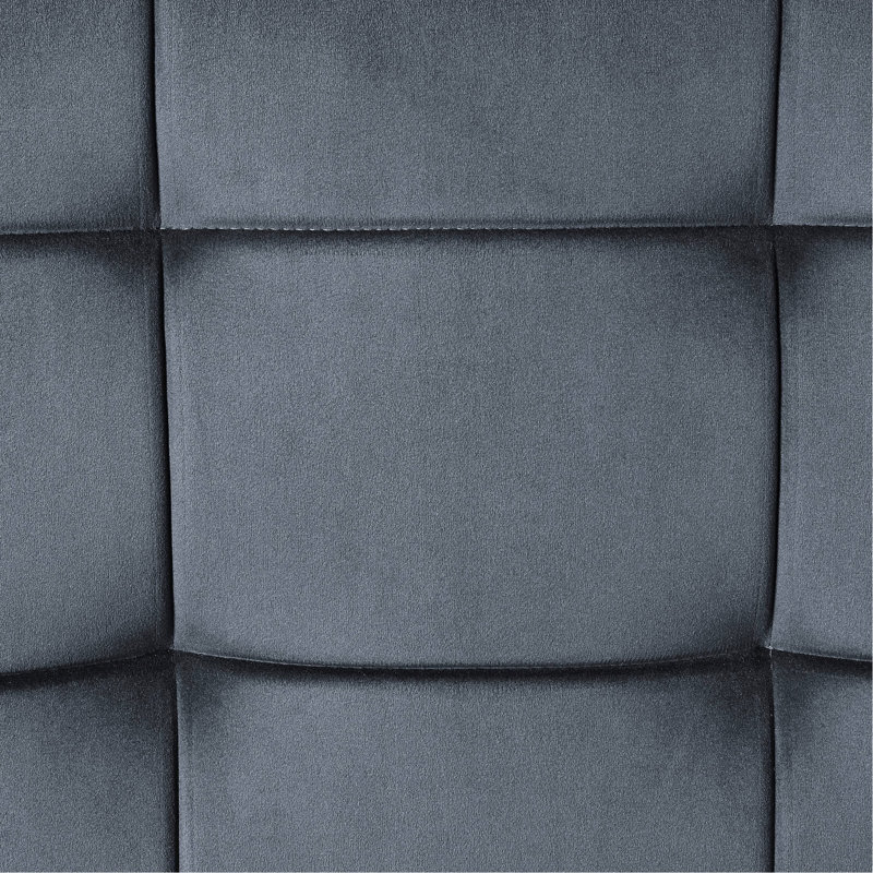 Banc de chambre en velours gris avec pieds industriels et design industriel capitonné pour