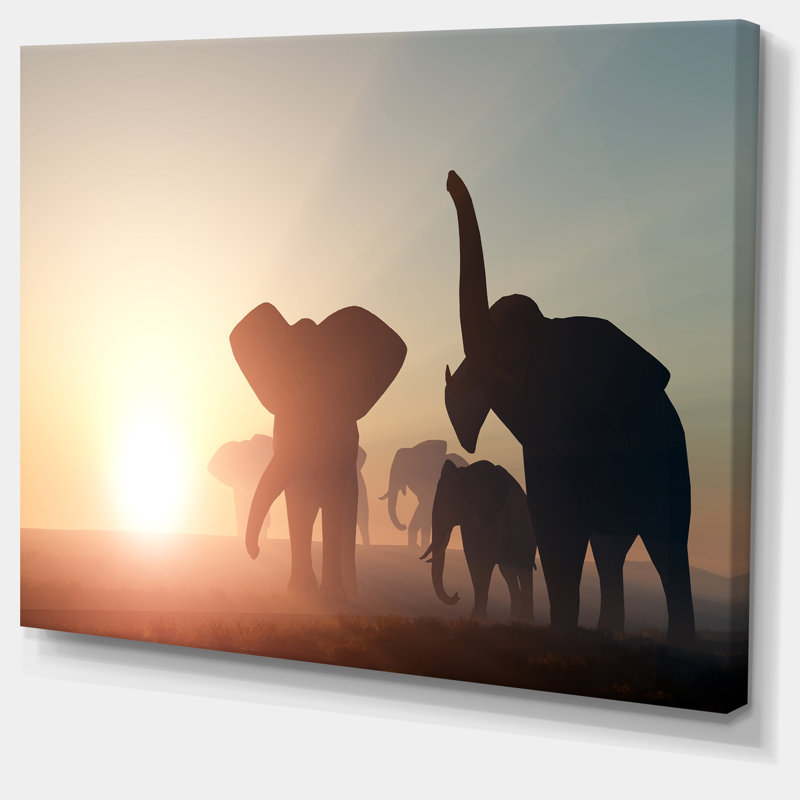 «Group of Elephants in the Wild», impression sur toile tendue, H 16 po x l 32 po x P 1 po