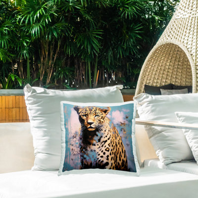 Coussin extérieur guépard avec motif moderne imprimé par Lazar Studio
