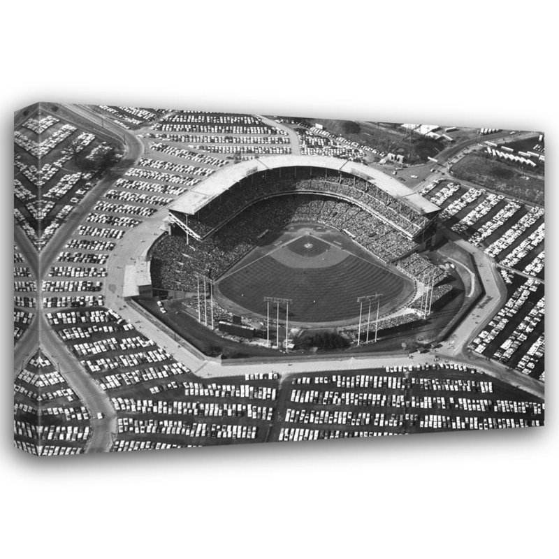 Milwaukee County Stadium, H 17 po x l 24 po