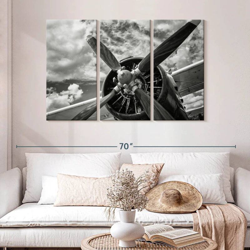 Mehar Monochrome Propeller, 32" H x 50" W