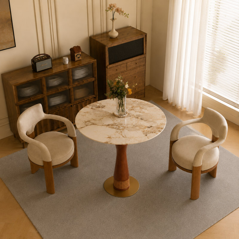 Table de salle à manger sur pied en bois sculpté avec détails en osier tressé et plateau en pierre ronde, Beige/Gold