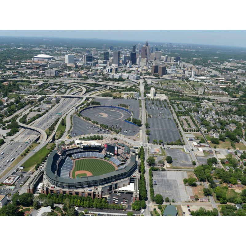 Turner Field, H 18 po x l 24 po