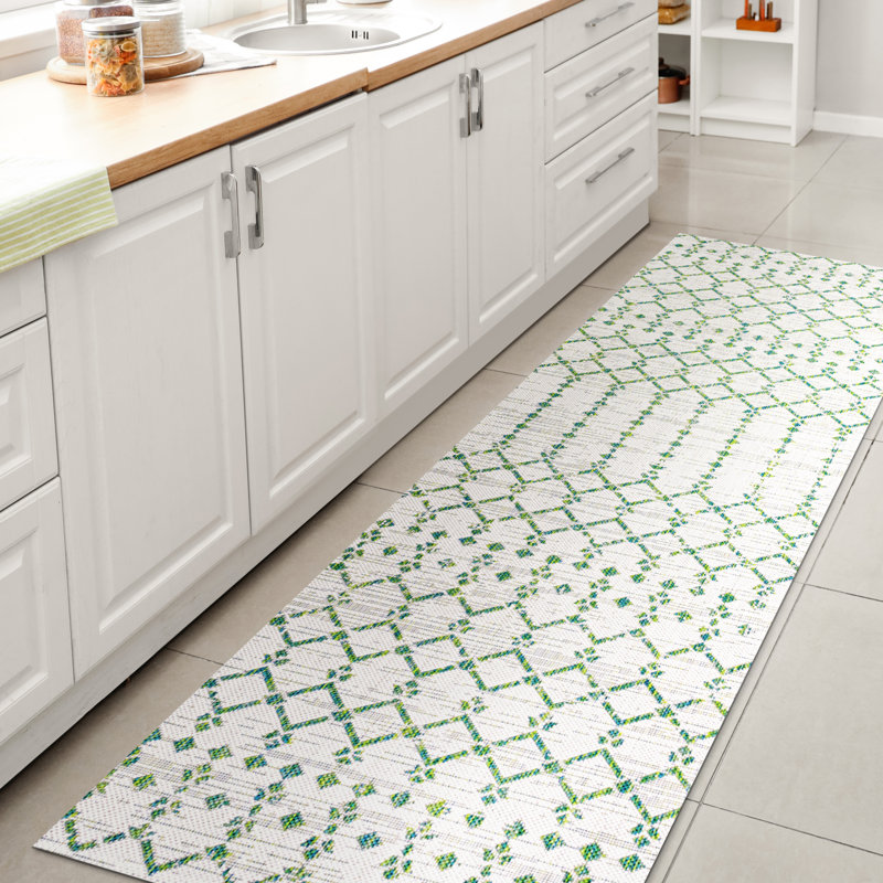 Tapis d'intérieur / extérieur Crompton, Tapis de couloir 2 pi 2 po x 10 pi, Vert/Ivoire