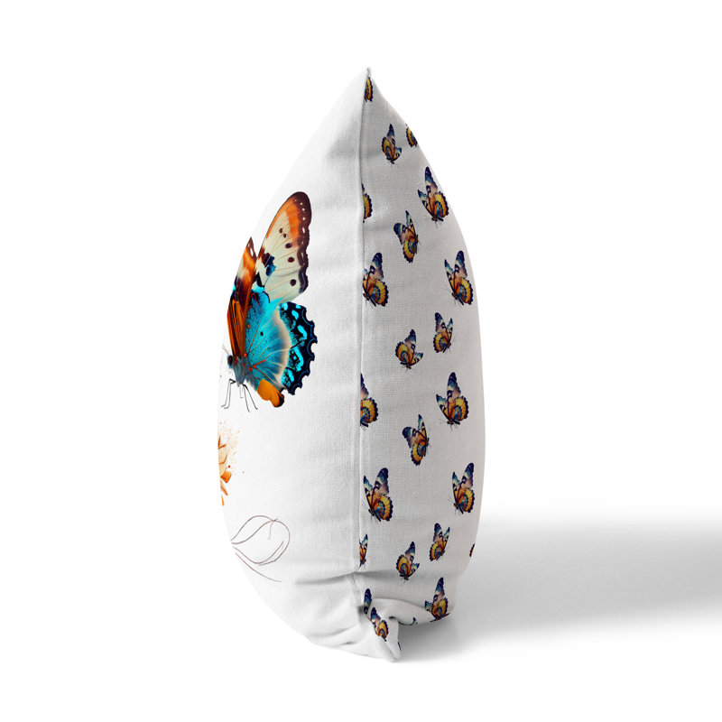 Coussin Butterfly's Floral Journey, H 16 po x l 16 po