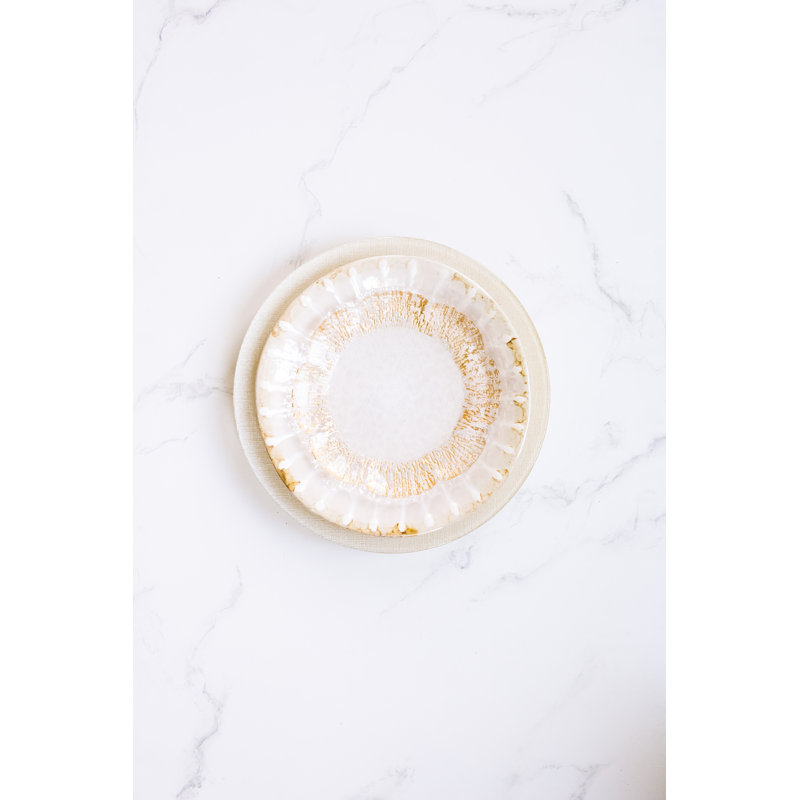 Elegant Gold-Plated Glass Canape Plate with Scallop Embellishment