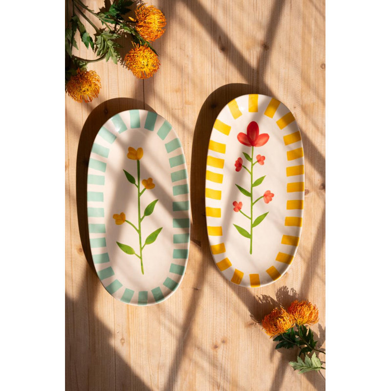 SET OF TWO CERAMIC PLATTERS - FLOWERS