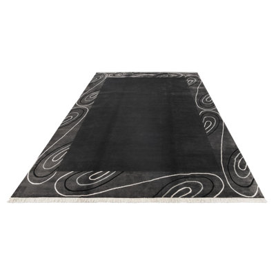 Howard Black Rug
