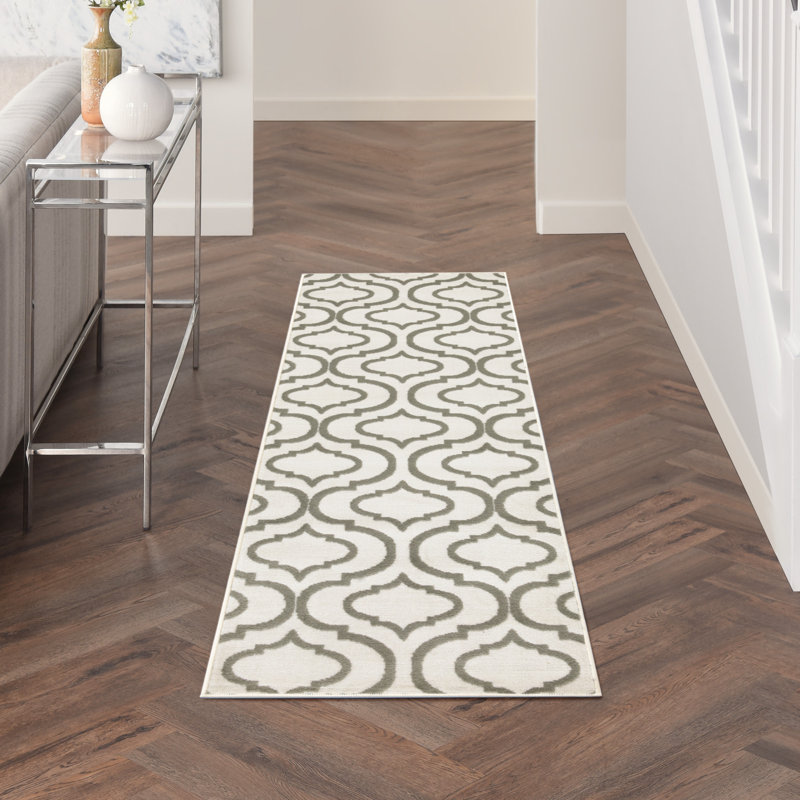Zyus Geometric Indoor Rug, Rectangle 2' x 4'